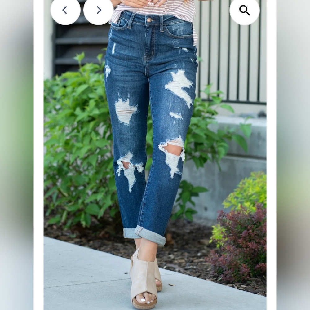 Judy BlueRedlands High Waist Distressed Boyfriend Plus Size 20